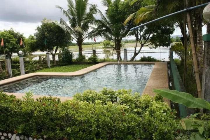 Pantropi-Coco Farm Hotell Calapan Eksteriør bilde