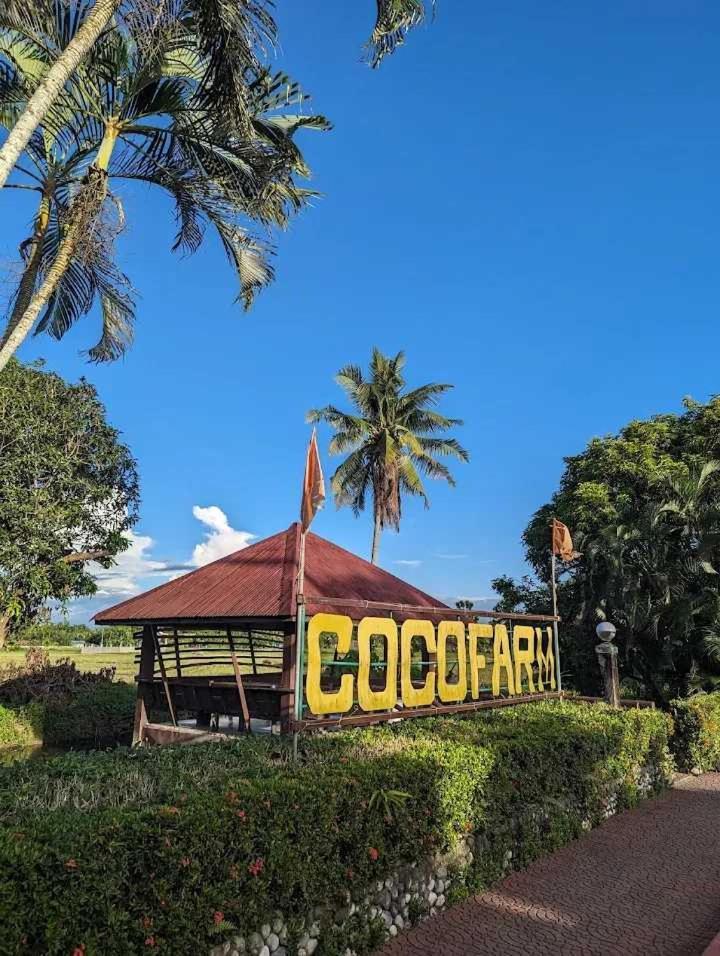 Pantropi-Coco Farm Hotell Calapan Eksteriør bilde